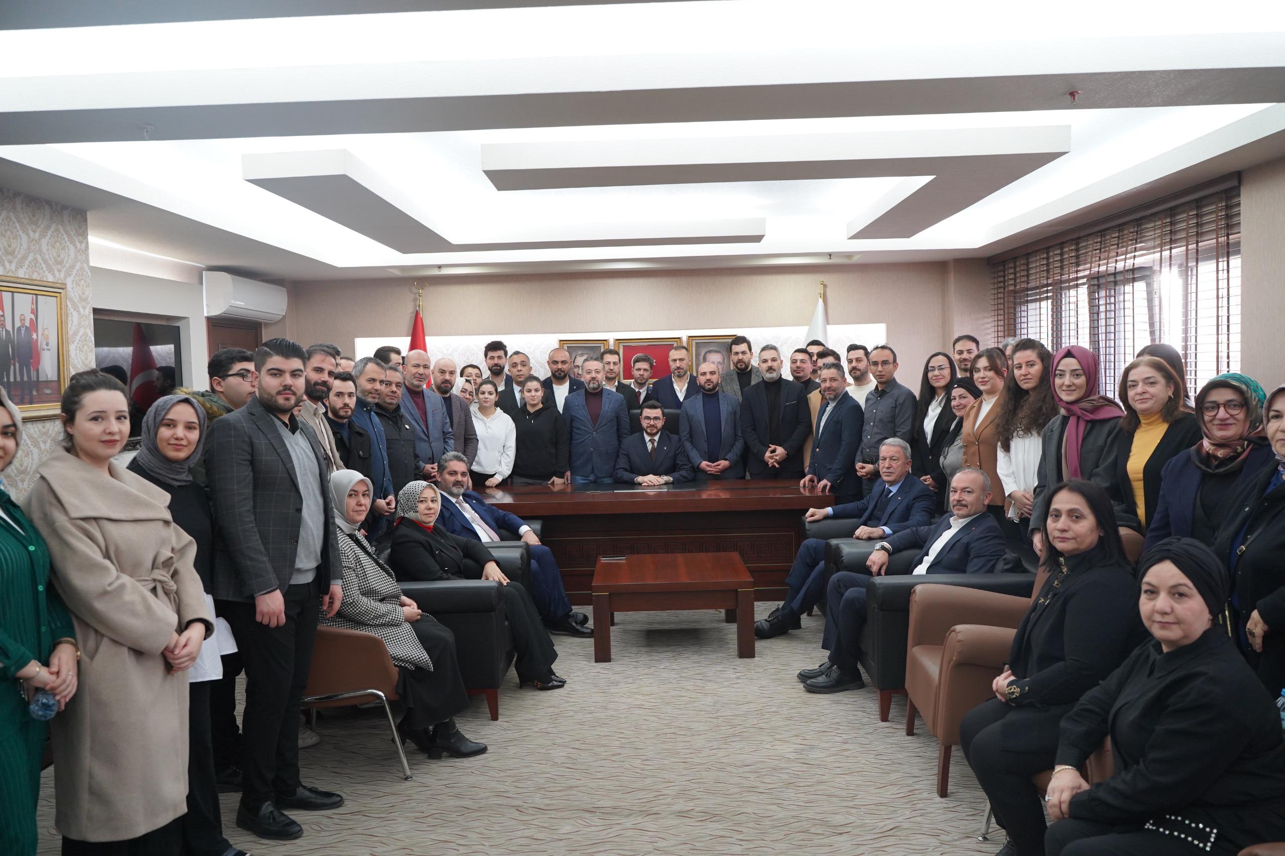 AK Parti Kayseri’de Bayrak Değişimi